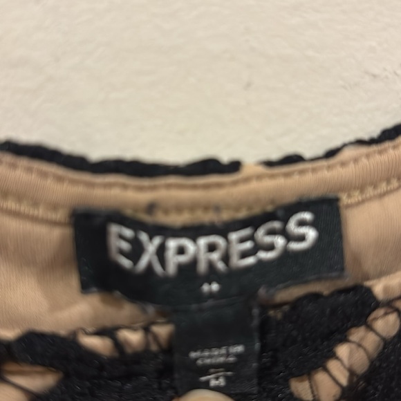 Express Size M Beautiful Black and Tan Lace Embellished Crop Blouse - Picture 4 of 6